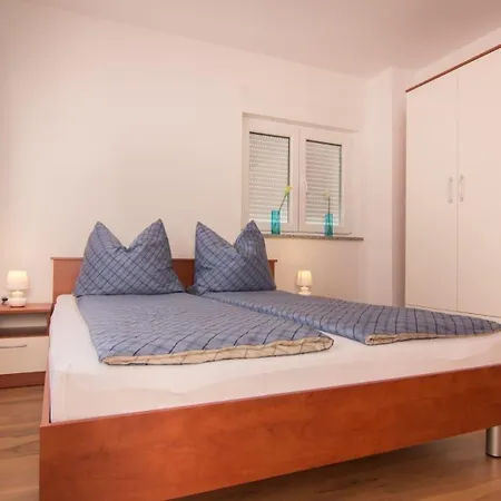 Apartment Fuer 3 Personen Ca 35 Qm In Fazana, Istrien Istrische Riviera Valbandon